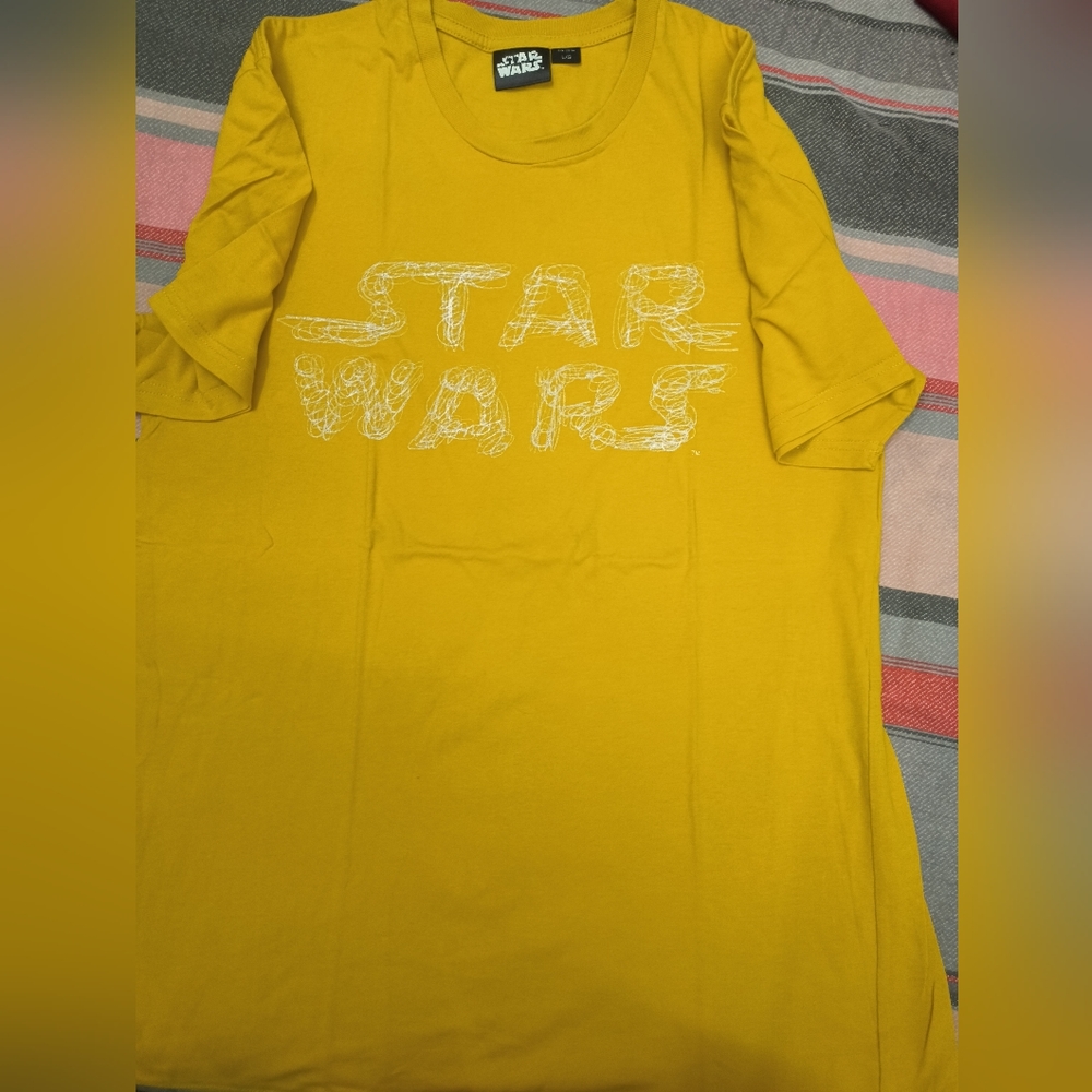 Yellow Star Wars Tee - Picture 1 of 2